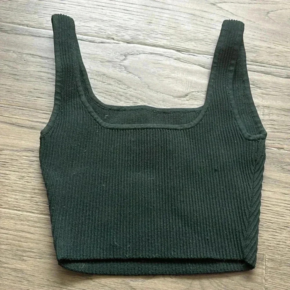 🔥Babaton🔥 | Aritzia forest green Arjun knits fitted ribbed tank top - Picture 11 of 11